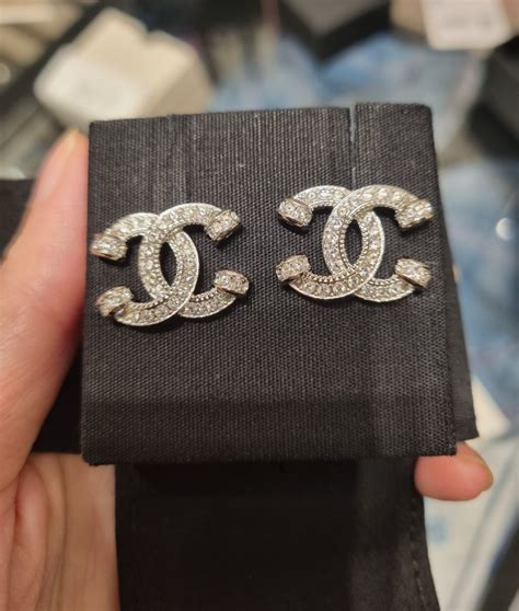 chanel earrings on aliexpress.